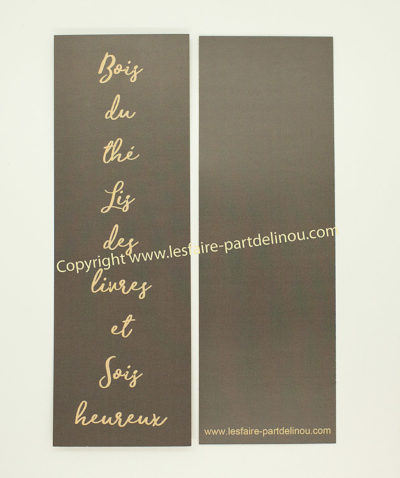 Marque page " Bois du thé. Lis des livres et sois heureux " au format 6 x 18 cm – Image 2