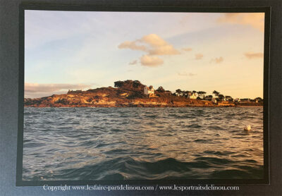 Photographie "Le tour de la Pointe vu du large à Locquirec - Finistère Nord"
